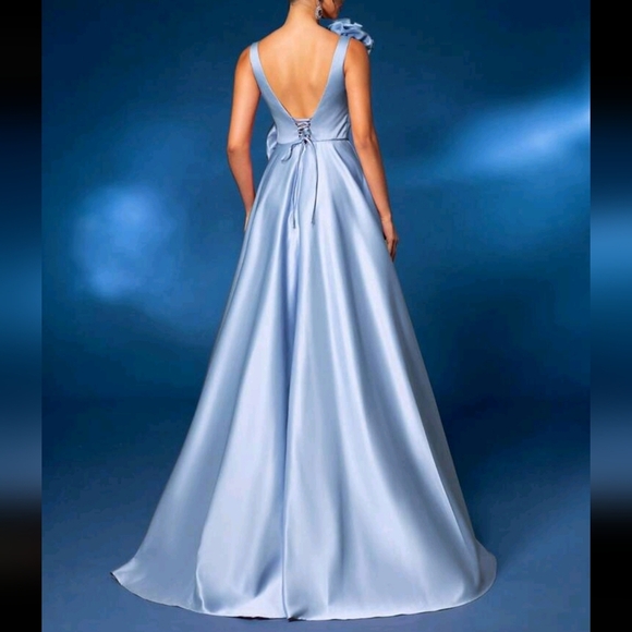 Elegant & Luxurious V-Neck 3D Floral Decor High Slit A-Line Maxi Dress - Picture 4 of 4
